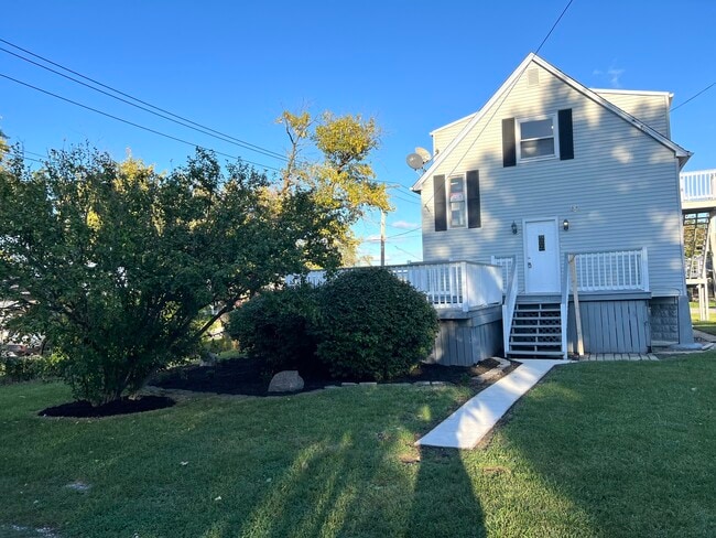 Photo - 3002 Green St