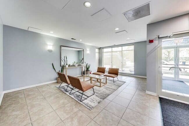 Photo - 1155 W Roosevelt Rd