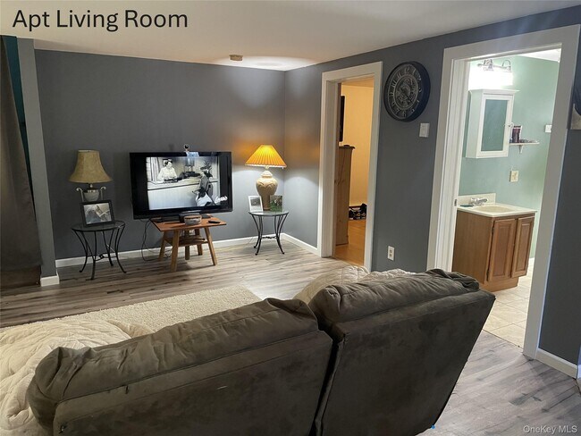 Photo - 239 Rokeby Rd