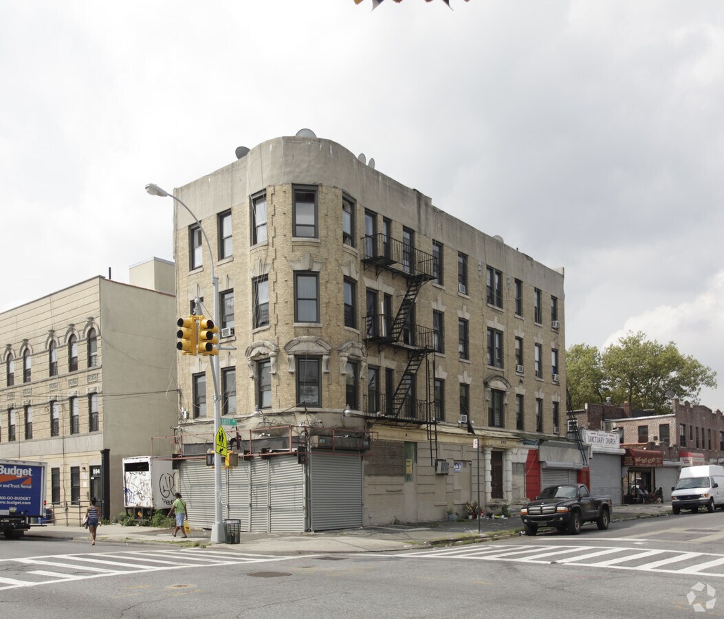 Photo - 890 Rockaway Ave Apartments