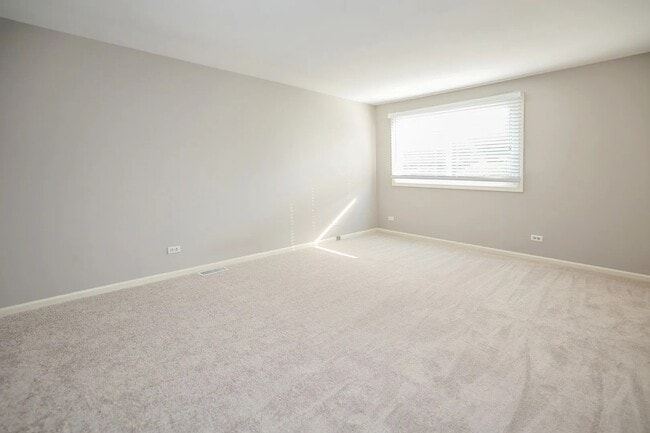 Photo - 1329 Stonegate Rd