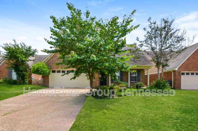 Photo - 8499 Highland Glen Cir S House