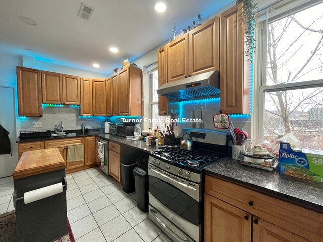 Photo - 16 Copenger St Unit 2