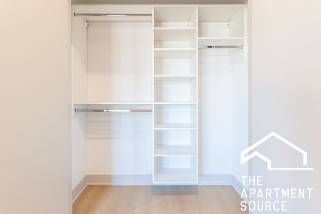 Photo - 4102 N Sheridan Rd Unidad 207