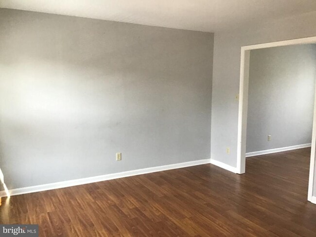 Building Photo - 205 Ringgold St