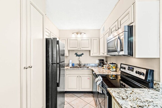 Photo - 8743 Thomas Dr Unit SI FL8-ID1354978P