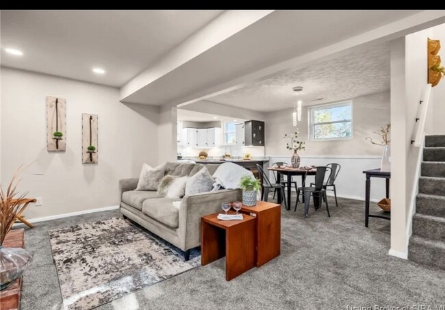 Photo - 613 Cherokee Dr