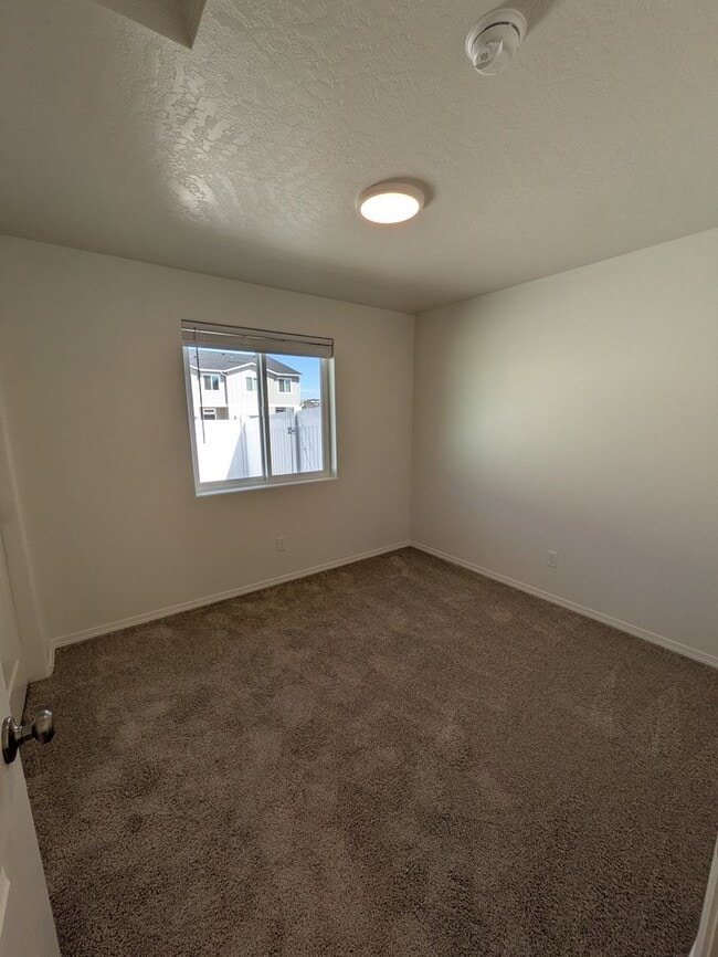 3668 S Penn St