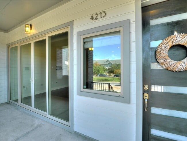 Photo - 4213 Berkman Dr