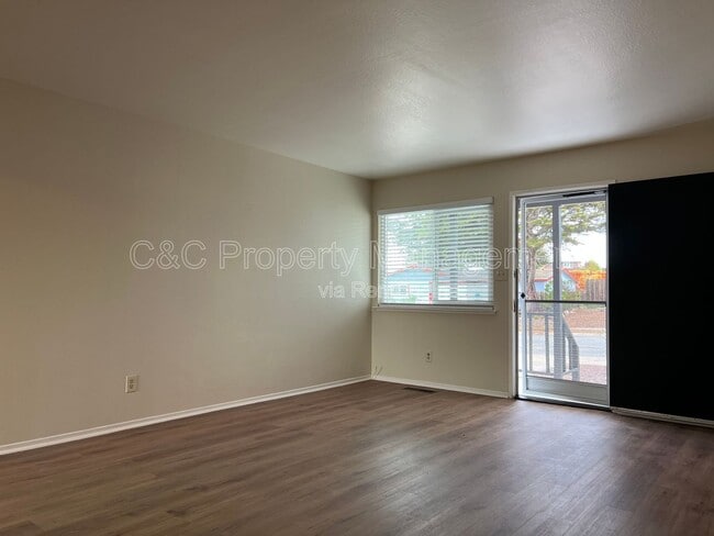 Photo - 478 Crivello Rd