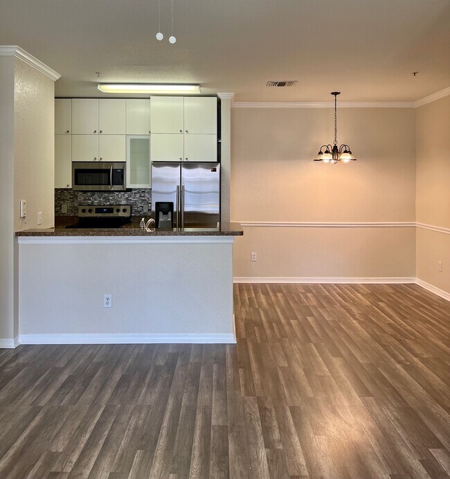 Photo - 3611 Conroy Rd