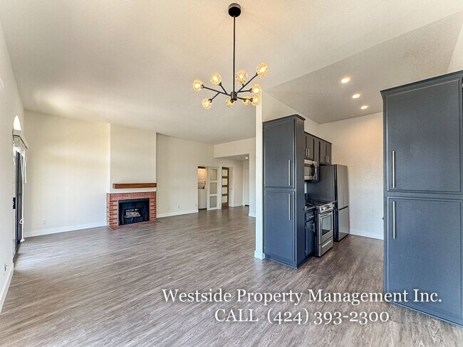 Photo - 3615 S Centinela Ave Unit 7