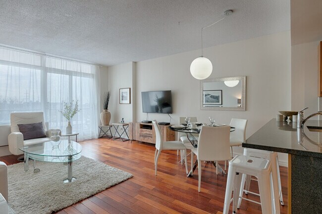 Photo - 2611 Rue Saint-Patrick Unit SI ID1265663P