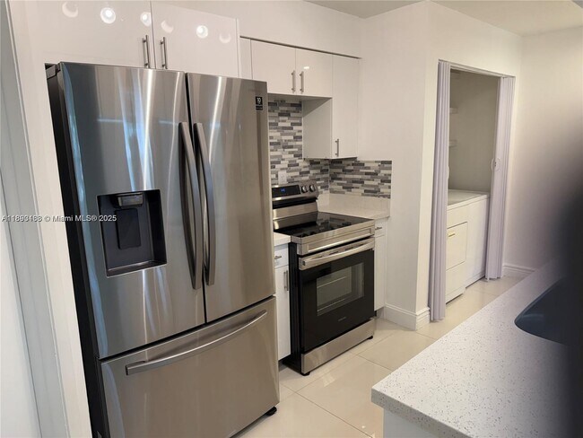 Photo - 17500 NW 67th Pl Unit M-4
