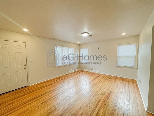 Photo - 1417 NW 95th St