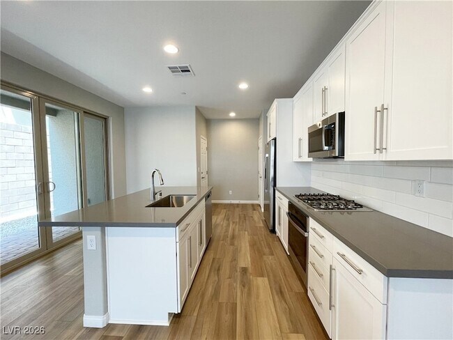 Photo - 11695 Hamilton Lk Ave