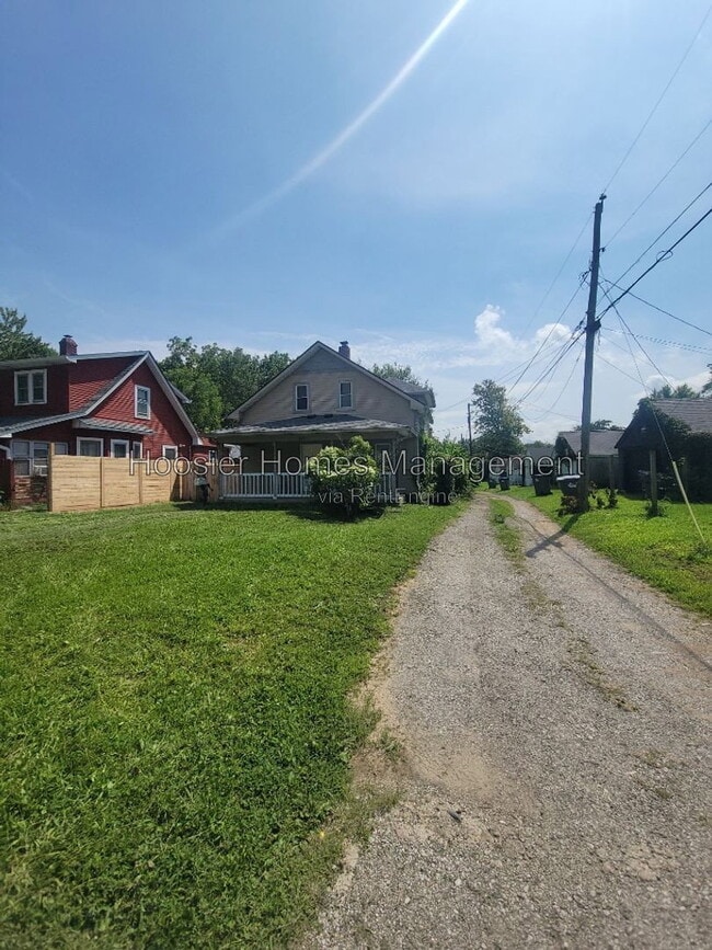 Photo - 627 Bernard Ave