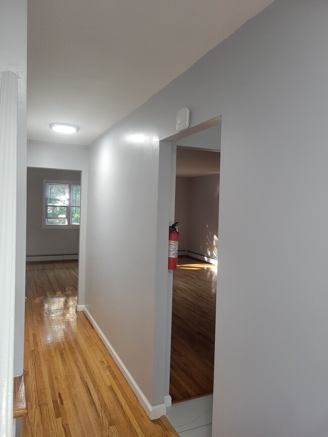 Photo - 23 Kenyon Pl