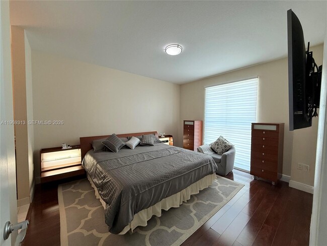 Photo - 7275 SW 90th Way Unidad 411