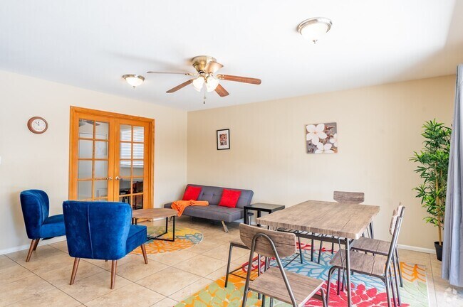 Building Photo - 1047 E Alameda Dr Rental