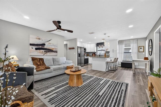 Photo - 6501 Livingston Ave N