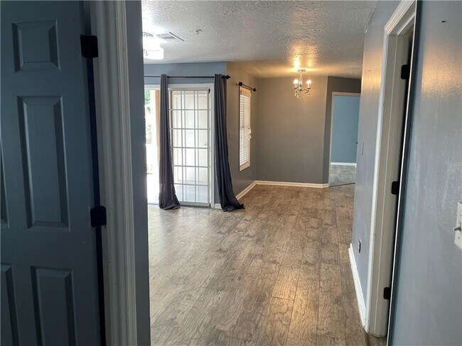 Photo - 2198 River Heights Walk SE