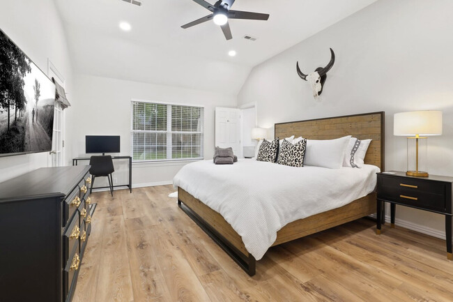 Photo - 304 Coachlight Dr Unit ID1221882P