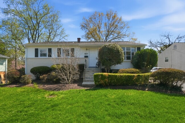 Building Photo - 8817 Patricia Ct