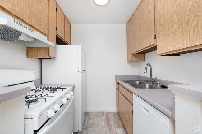 Interior Photo - Scoville-10418