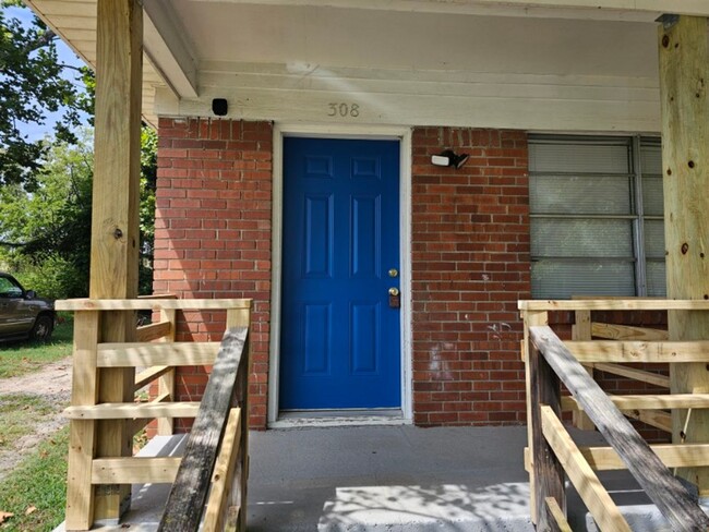 Photo - Oak St Apartment Unit 308 Oak St