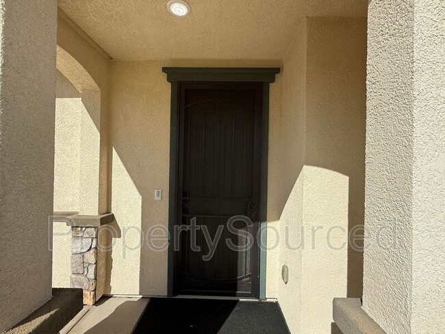 Photo - 1697 W Woodward Ave