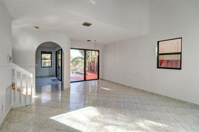 Photo - 9053 SW 214th St