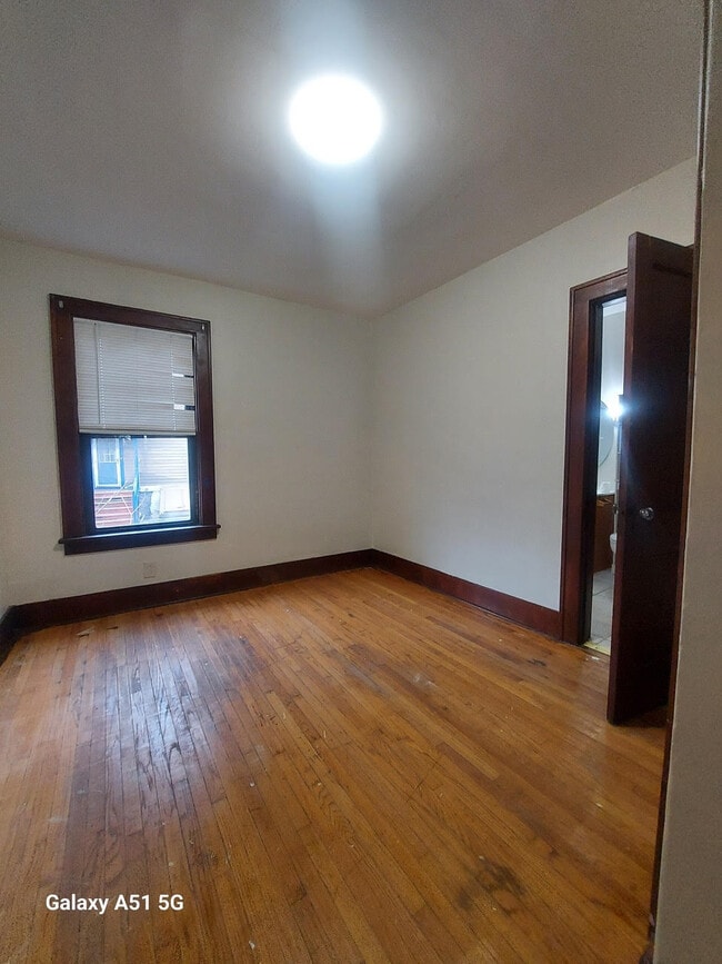 Photo - 442 N Main St