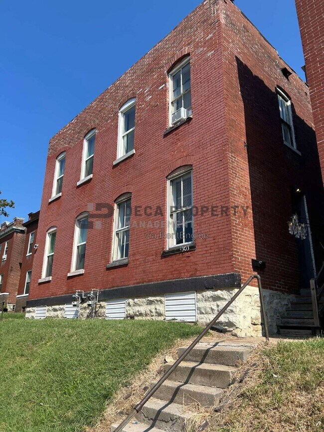 Photo - 3303 Chippewa St
