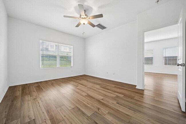 Photo - 8008 Purple Aster Pass