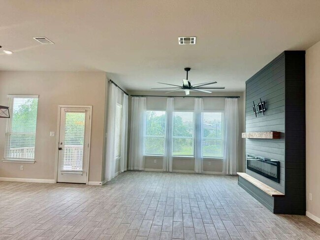 Photo - 32125 Cardamom Wy