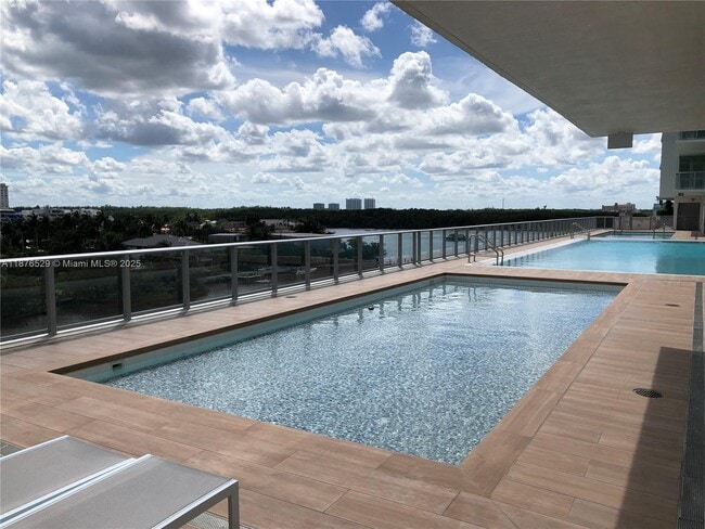 Building Photo - 300 Sunny Isles Blvd Unit 1906 Rental