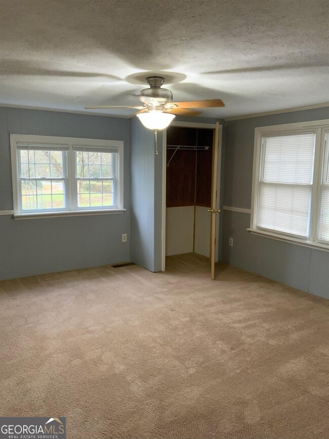 Photo - 1590 Waterworks Rd