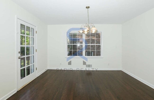 Photo - Elegant 4BR/3BA Retreat in Whispering Pines – North of Atlanta