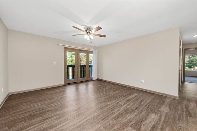 Photo - 1317 Esic Dr Unit 12