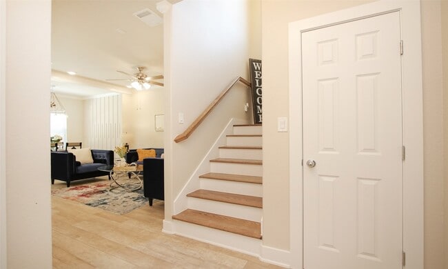 Photo - 220 Malone St