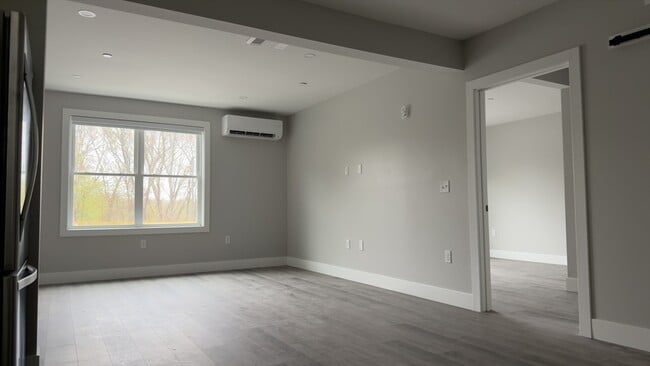 Photo - 251 Sladen St Unidad 105