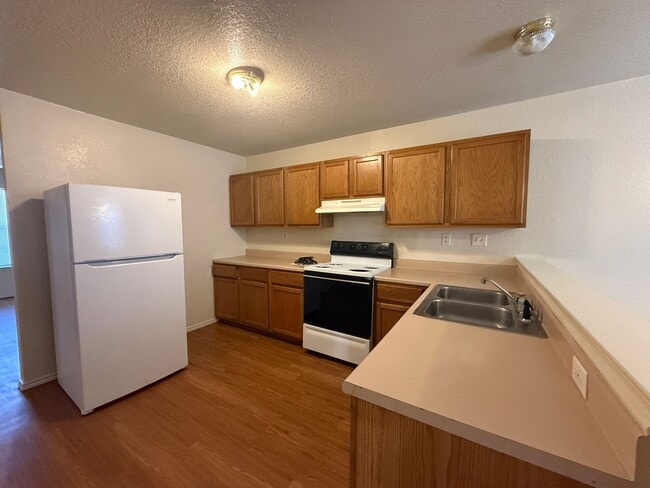 Photo - 2808 Cantabrian Dr Unit Apt B