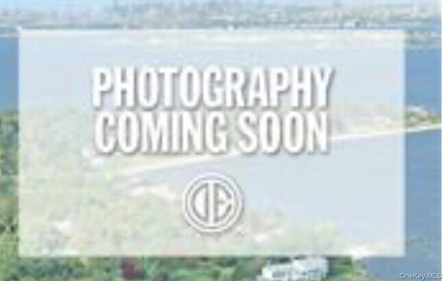 Building Photo - 362 W Merrick Rd Unit 102