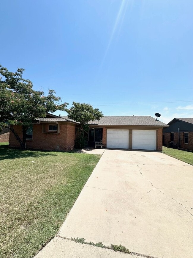Building Photo - 3 Bed 2 Bath Ready to Rent ASAP! Rental