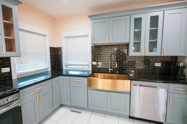 Photo - 7916 McVicker Ave