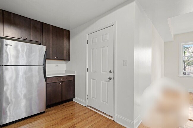 Photo - 3432 W Parker Ave Unidad 3