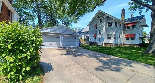 Photo - 1296 Nicholson Ave