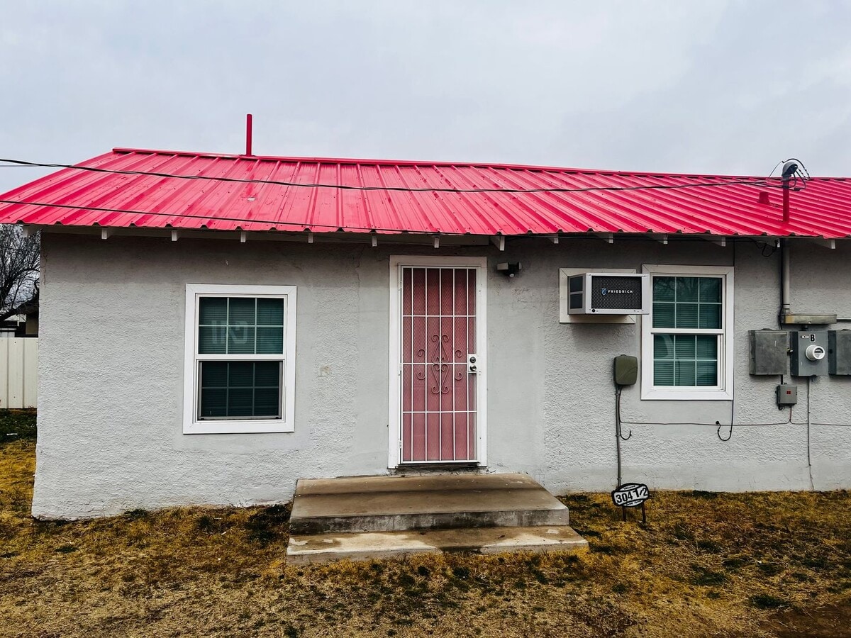 Photo - 312 1-304 1/2 S Avenue G