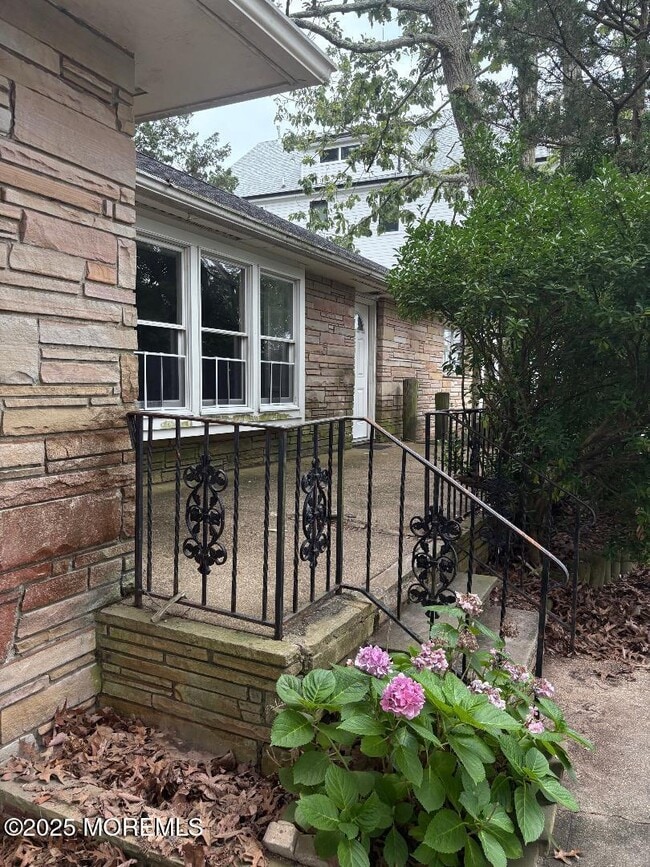 Building Photo - 297 Cambourne Dr Rental